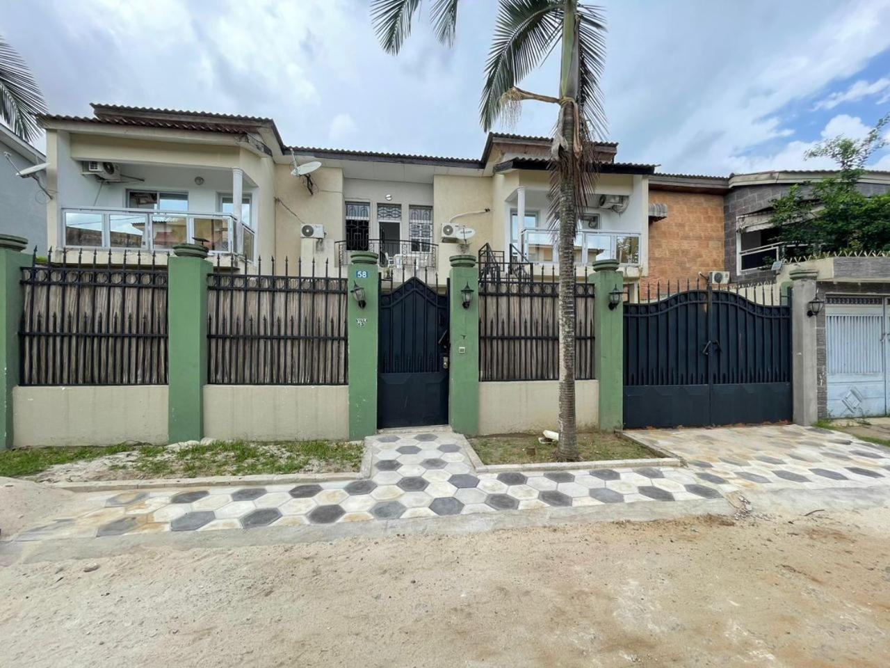 Residences Hotels Sejours Affaires Abidjan Eksteriør billede