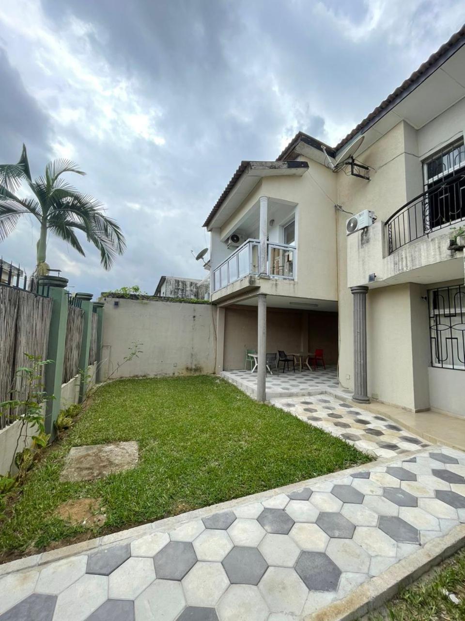 Residences Hotels Sejours Affaires Abidjan Eksteriør billede